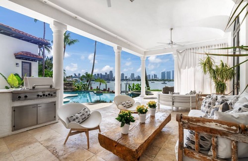 Seybold House | Elegant Miami Waterfront Villa with Private Pool & Spa