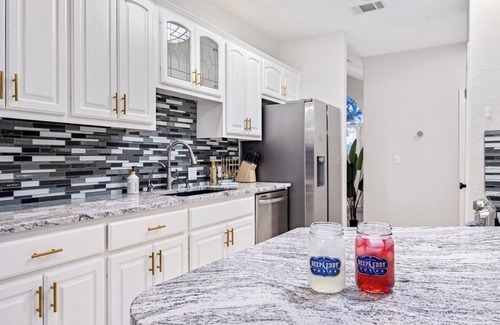 Dripping Springs House | 5BR Hill Country | Firepit, Game Room, Plunge Pool
