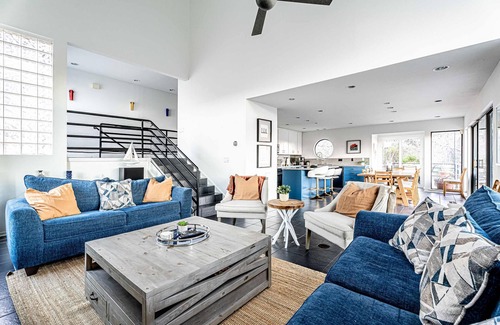Spicewood House | 5br Home w/Pool and a View!