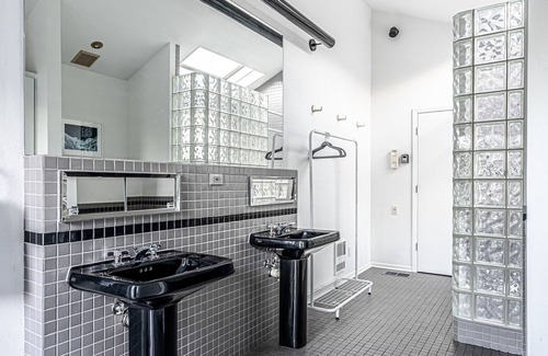 Spicewood House | Experience Level-up Lakeside: Family-Friendly with Pool