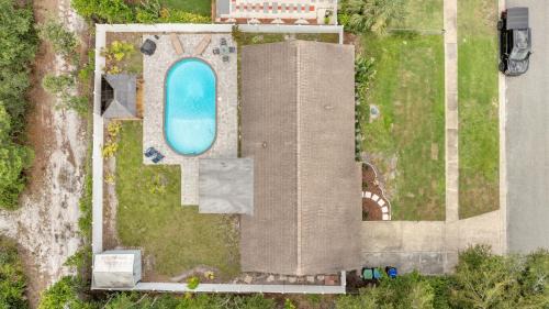 Orlando Villa | Spacious 5BR Home with Pool & Yard Near Universal Studios
