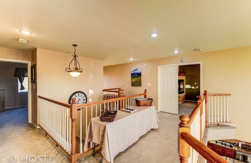 Northeast Colorado Springs Cottage | Family-Friendly 5BR Mountain View Getaway with Hot Tub