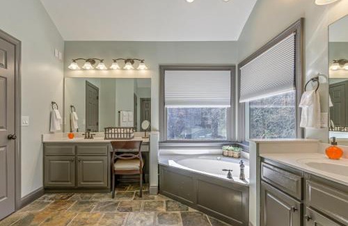Cartersville House | Family-Friendly 5BR with Movie & Game Rooms Near LakePoint