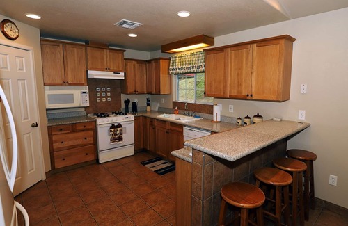 Squaw Valley House | Explore 5 EZ Ranch: Near Kings Canyon National Park