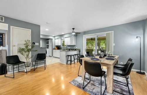 Parker Lane House | 5min Downtown: Foosball, Pingpong, BBQ, Firepit