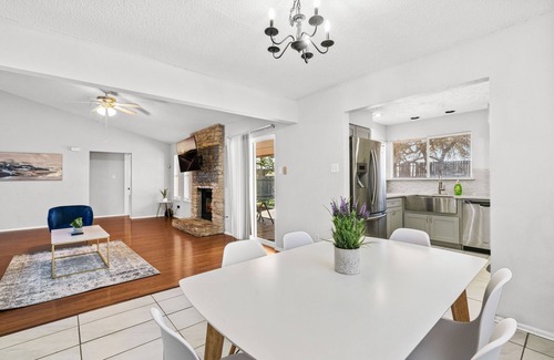 Milwood House | Convenient Stay Near Apple/Domain & Downtown Austin