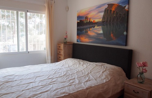 El Portet Villa | 5min walk sand beach Large Pool TV WiFi Airco 5 Bedrms 2 Kitch Close to shop/bar