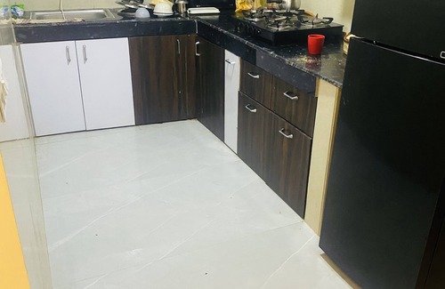 New Delhi Apartment | Modern Amenities Await at This Premier 5-Star Retreat
