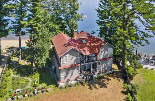 Sebago Villa | Unforgettable Lakefront Retreat with Spa & Ocean Views