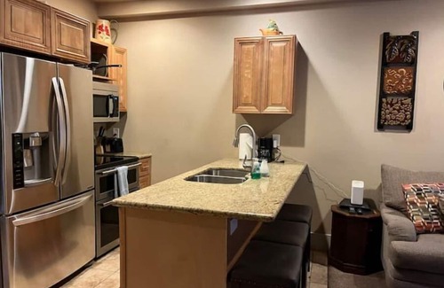 Cliff - Cannon Apartment | 5th Avenue Suites #3: Family-Friendly with Kitchen & Breakfast