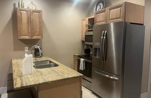 Cliff - Cannon Apartment | Comfortable 5th Avenue Suites Unit 4 with Family-Friendly Amenities