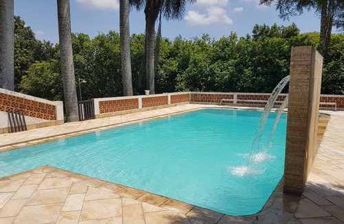 Valinhos House | Explore Valinhos: Pet-Friendly Retreat with Pool & 9.8 Rating