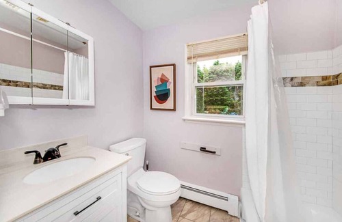 Ewing House | 6-Bdrm Oasis Private Pool, Sesame Place, Princeton