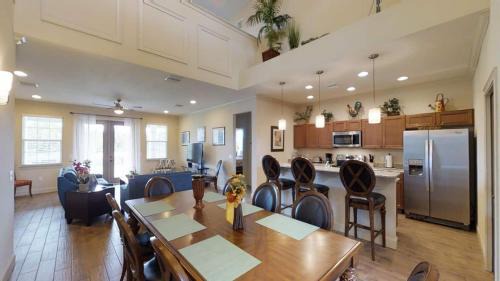 Oviedo Villa | Ideal Retreat for Families and Groups with Great Amenities