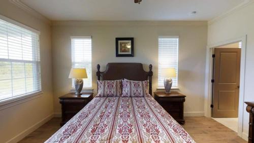 Oviedo Villa | Ideal Retreat for Families and Groups with Great Amenities