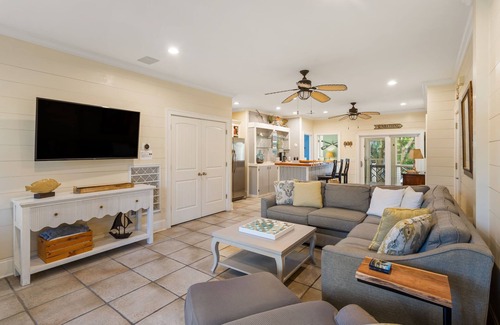 Isle of Palms House | Unforgettable 6 Bed/5 Bath Home with Private Pool & Ocean View