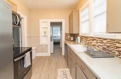 Montgomery House | 6 Bed Cloverdale Retreat with 2 Kitchens & Pet-Friendly Yard