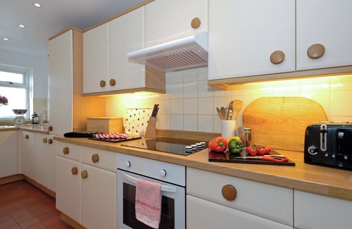 St Brides Cottage | Idyllic Coastal Farmhouse with Ocean Views in Pembrokeshire