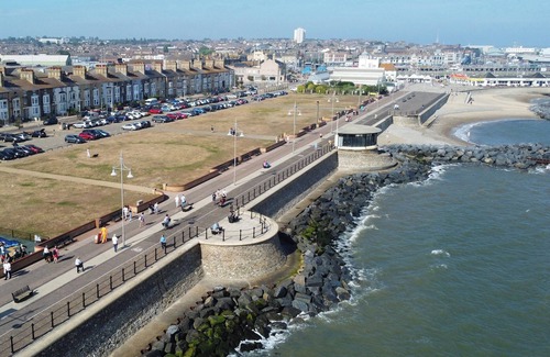 Lowestoft Cottage | 6 bedroom accommodation in Lowestoft