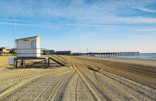 Lowestoft Cottage | 6 bedroom accommodation in Lowestoft