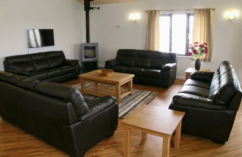 Irstead Cottage | 6 bedroom accommodation in Martham