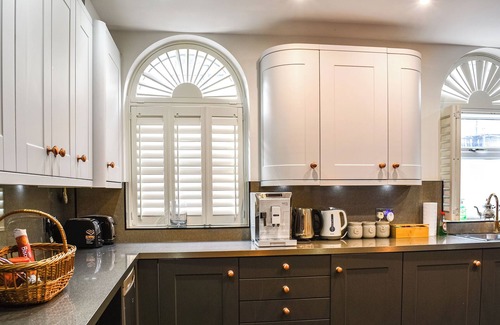 Swanage Cottage | Stylish Beachfront Getaway Just Steps from Swanage Sand