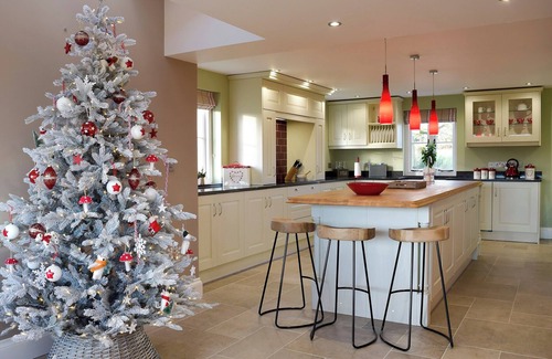 Eglwyswrw Cottage | Spacious 6 Bedroom Retreat in Eglwyswrw, Near Cardigan