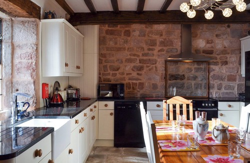 Horton Cottage | Spacious 6 Bedroom Retreat in Horton, Near Leek - Rated 9.8