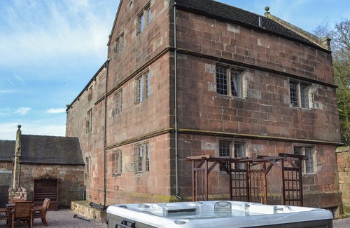 Horton Cottage | Spacious 6 Bedroom Retreat in Horton, Near Leek - Rated 9.8