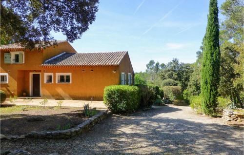 Entrecasteaux House | Ideal 6 Bedroom Retreat in Entrecasteaux with Pool