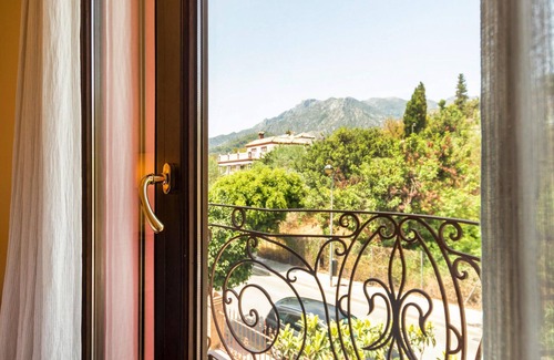 Marbella House | 6 bedroom awesome home in Marbella