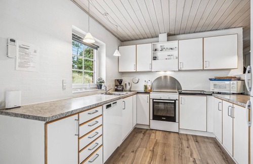 Sønderstrand House | Spacious 6 Bedroom Accommodation in Scenic Rømø