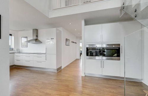 Sondervig House | Ideal 6 Bedroom Retreat with Oceanfront Views in Ringkøbing