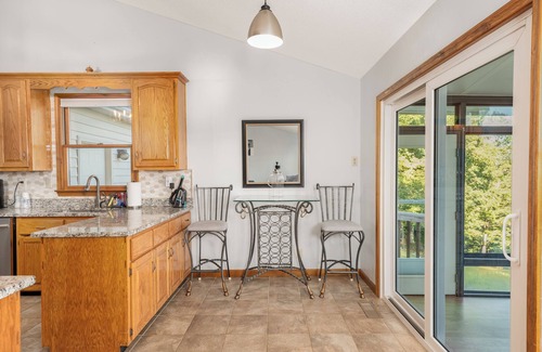 Sloans Valley House | Exceptional 6 Bedroom Home with Private Pool & Waterfront Views
