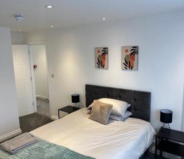 London Borough of Bromley House | 6 bedroom house in Orpington