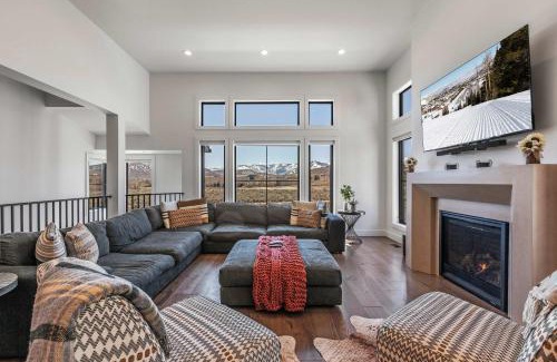 Park City House | Cozy Black Dog Ski Haus - Family-Friendly in Park City!