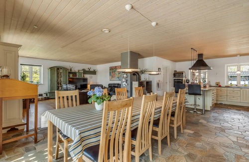 Spøttrup House | Relaxing Beach Vacation Home with Spa and Pool Amenities