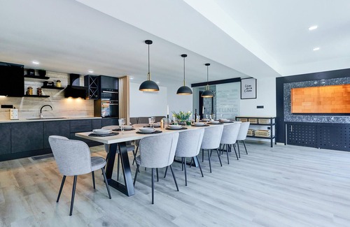 Marija Bistrica House | Tranquil Vacation Home with Pool and Lake View Amenities