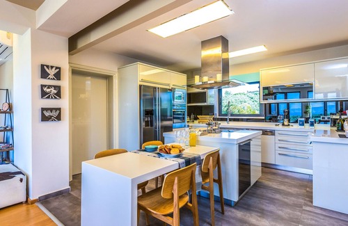 Kontomari Villa | Exclusive 6 Bedroom Villa with Private Heated Pool in Chania
