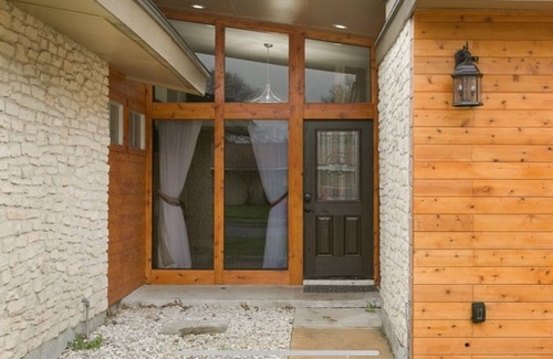 North San Antonio - SAT House | Ideal 6-Bedroom Retreat with Spa and Hot Tub Amenities