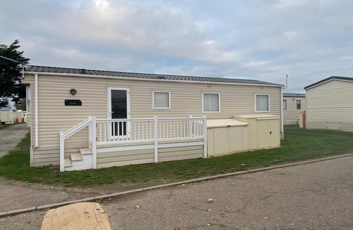 Felixstowe House | 6 berth caravan with side decking at Suffolk Sands Holiday Park ref 45054C