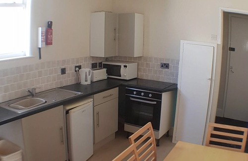 Great Yarmouth Villa | Family-Friendly Glen Villa 5: Ideal First Floor Retreat