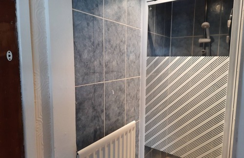 Great Yarmouth Villa | Family-Friendly Glen Villa 5: Ideal First Floor Retreat