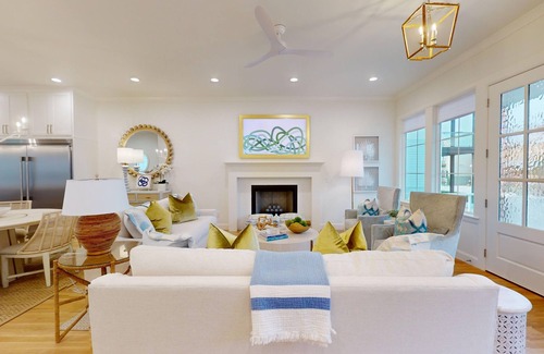 Vinita House | 6 Br, 7.5 Ba Luxurious Lake Getaway, Sleeps 22