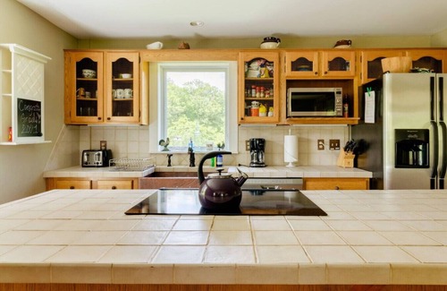 Roxbury House | Inviting 6 BR Farmhouse Near Skiing with Lake Views