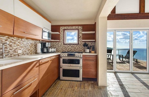 The Valley Villa | Charming 6 BR Villa on Crocus Bay with Pool & Concierge