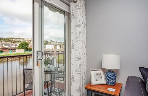 Egloshayle House | Family-Friendly Retreat at 6 Camelside - Guest Rated 9.8