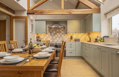 Docking House | Cozy 6 Courtyard Barn in Docking, Norfolk - Pet Friendly Stay