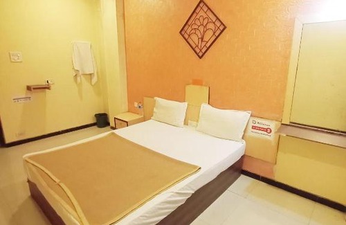 Daulatabad Hotel | Discover 6 CR KALASH PLAZA: Family-Friendly in Aurangpura