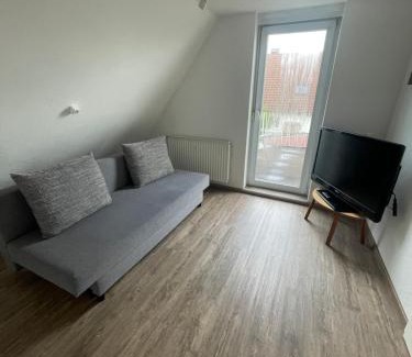 Memmingen House | Family Room with Shared Bath - Top Rated 10/10 Stay